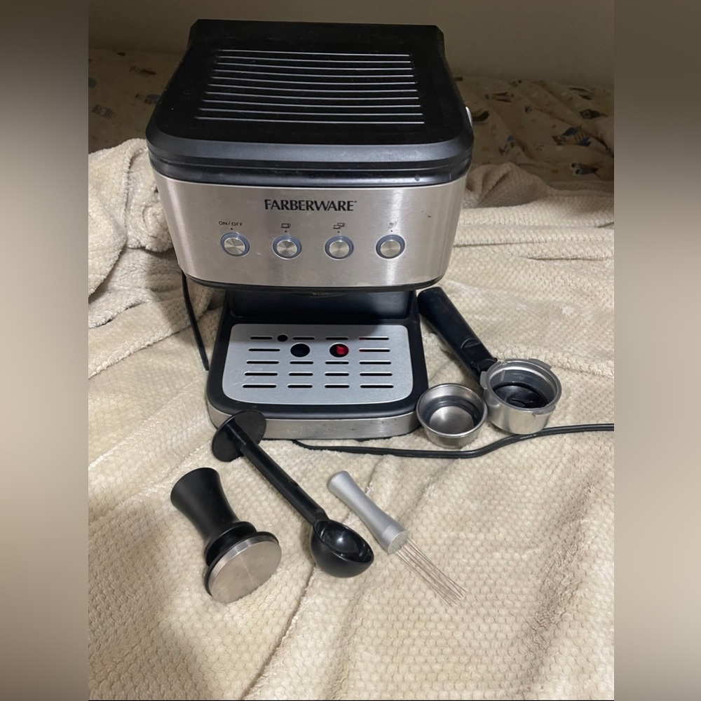 Farberware Espresso Machine and Accessories